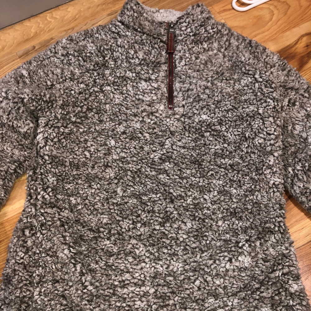 fuzzy half zip up
